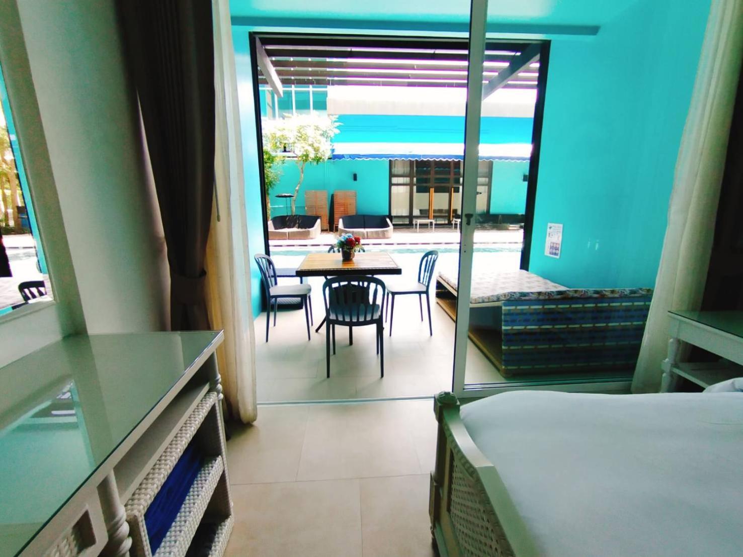 Beach Walk Boutique Resort Bang Saen Room photo